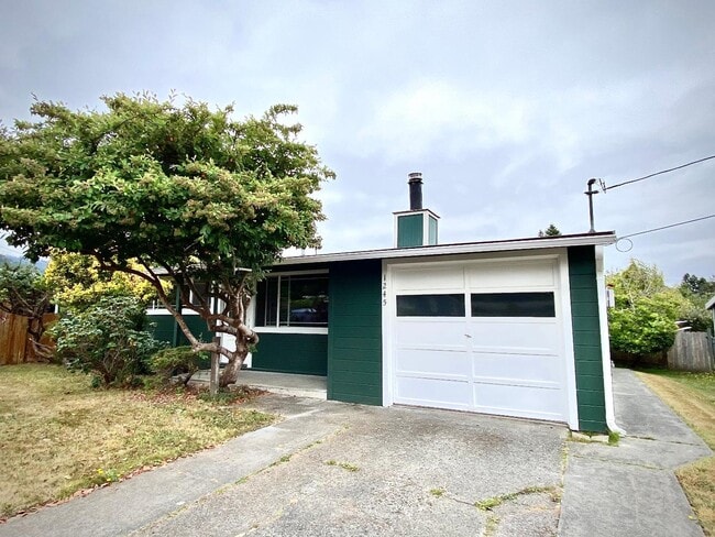 Primary Photo - 1245 Chester Ave