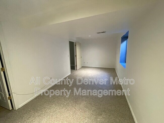 Building Photo - 451 Grey Swallow St