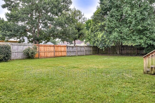 Building Photo - 4705 E Creek Mill Ct