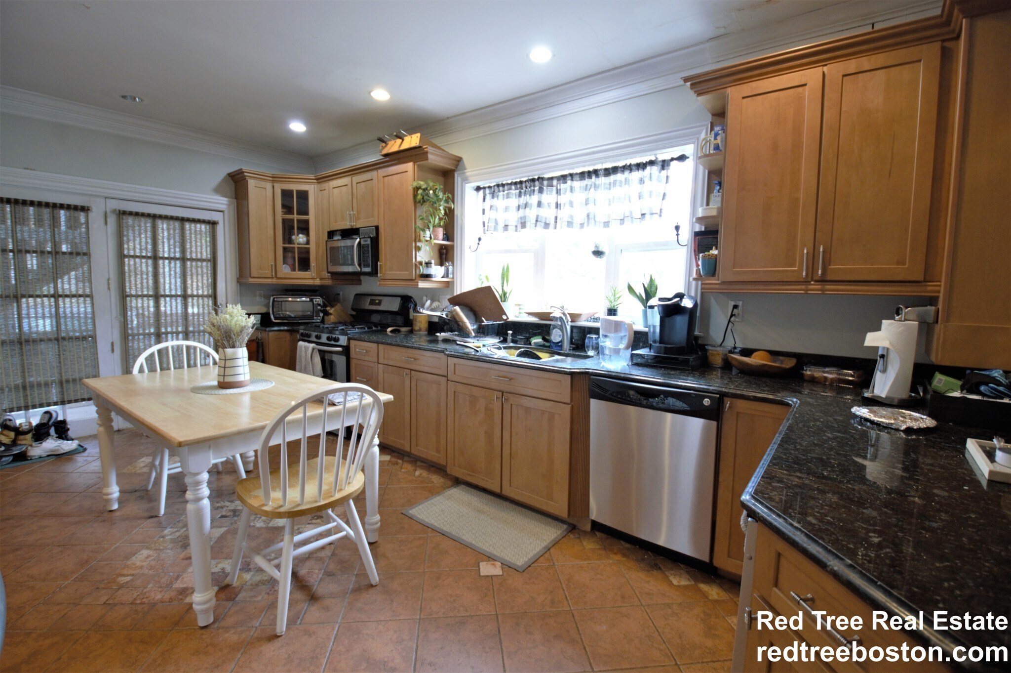 Building Photo - 55 Hobart St