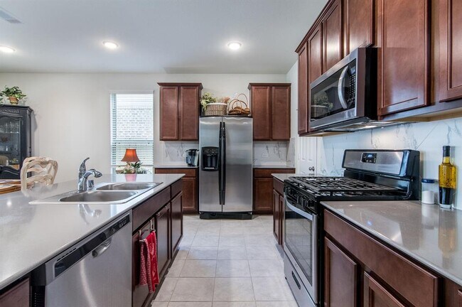 Building Photo - 9738 Birdsnest Ct