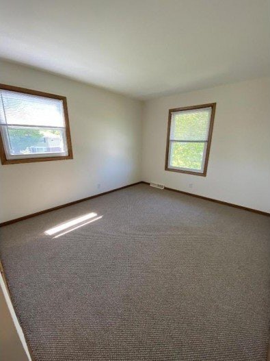 Building Photo - 5499 Rainbow Dr
