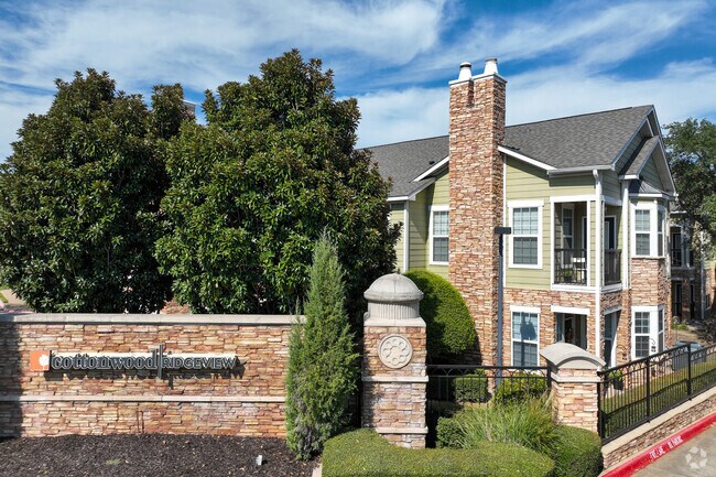 Entrance - Cottonwood Ridgeview