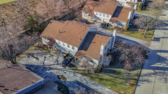 Building Photo - 237 Acorn Dr