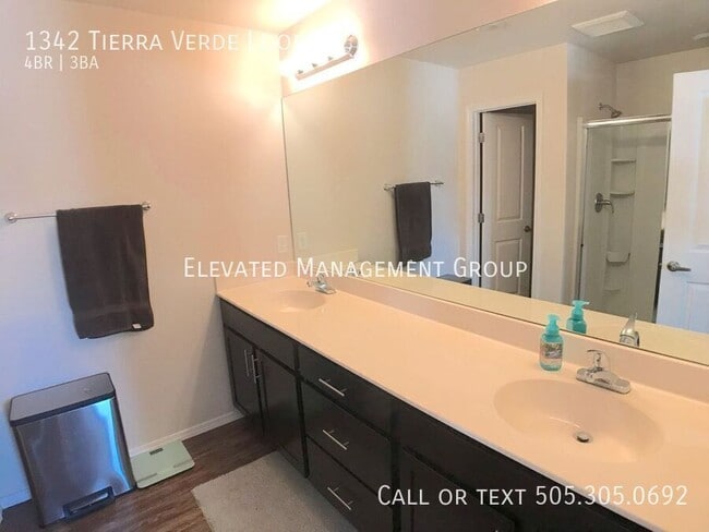 Building Photo - 1342 Tierra Verde Loop