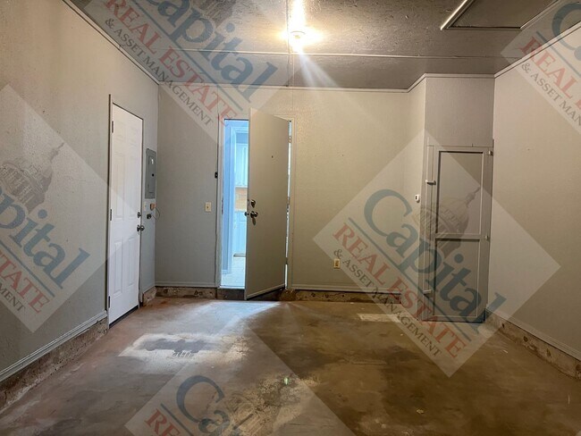 Building Photo - Welcome Home!