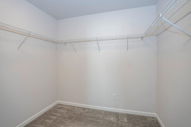 Building Photo - Newer 3-Bed Edgewood Home with A/C, Loft, ...