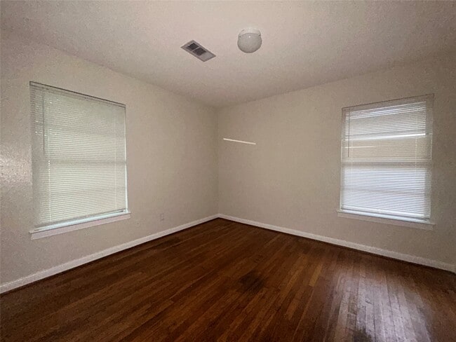 Building Photo - 7655 El Rancho St