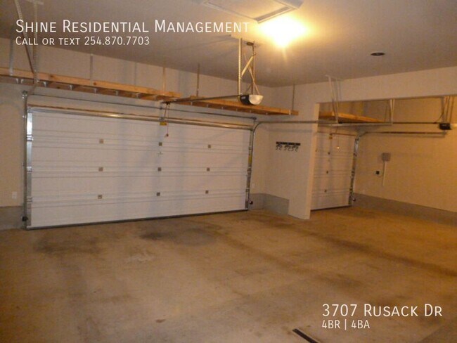 Building Photo - 3707 Rusack Dr