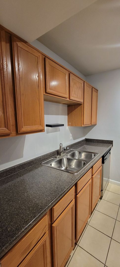Building Photo - Hawthorne Reserves -  1bdrm/1bath