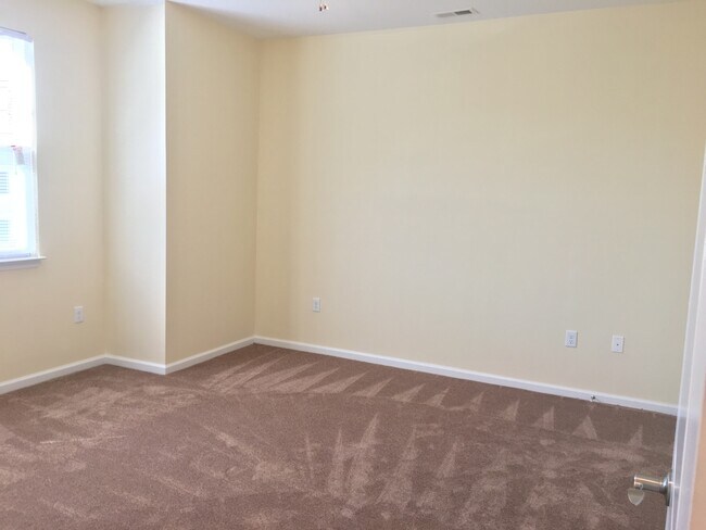 Building Photo - 4315 Farringdon Wy