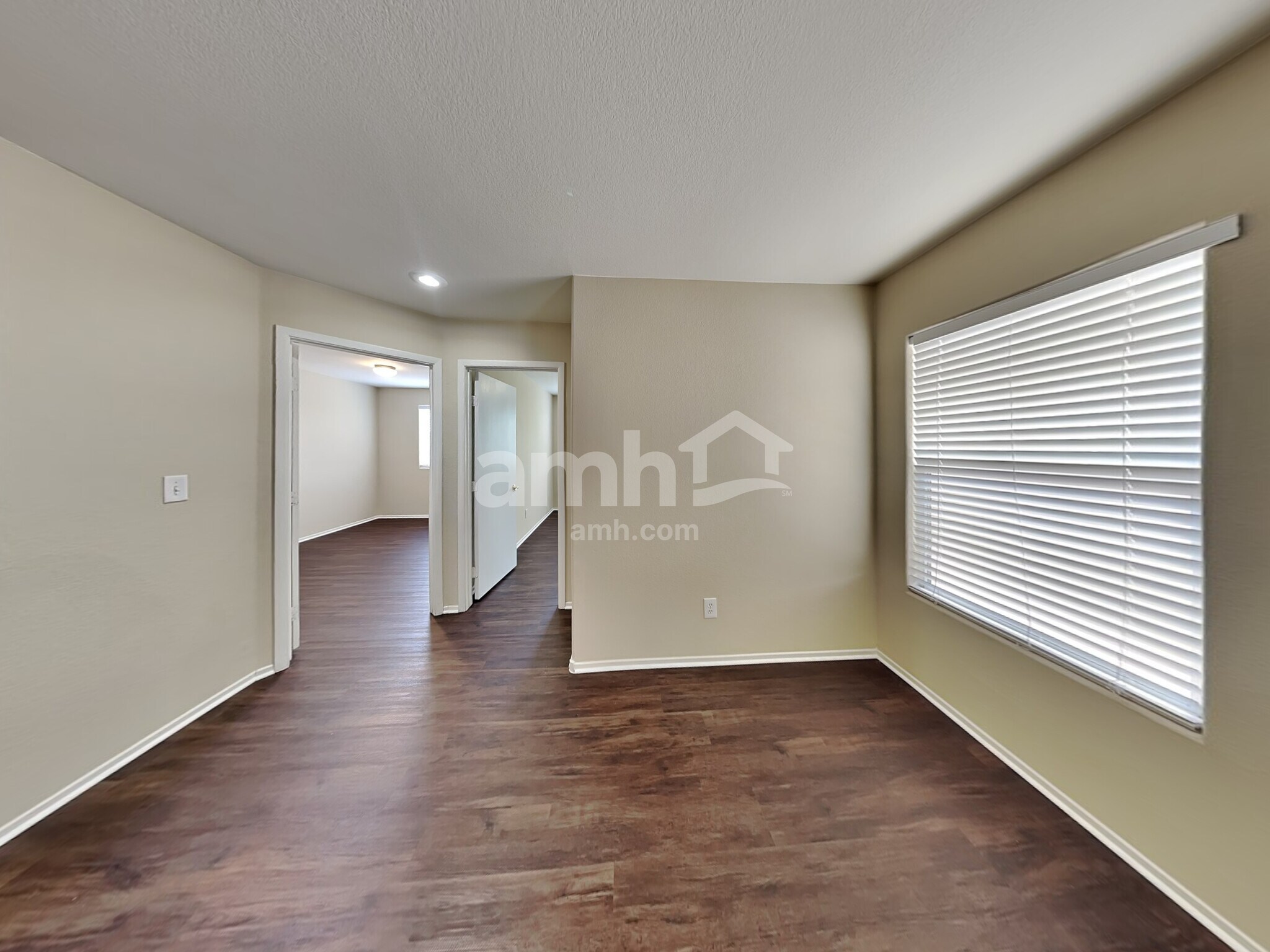 Building Photo - 6387 Coral Flower Ct