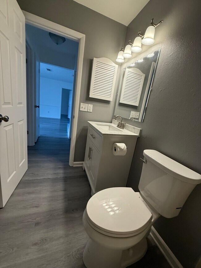 Building Photo - 5064 Springwood Rd