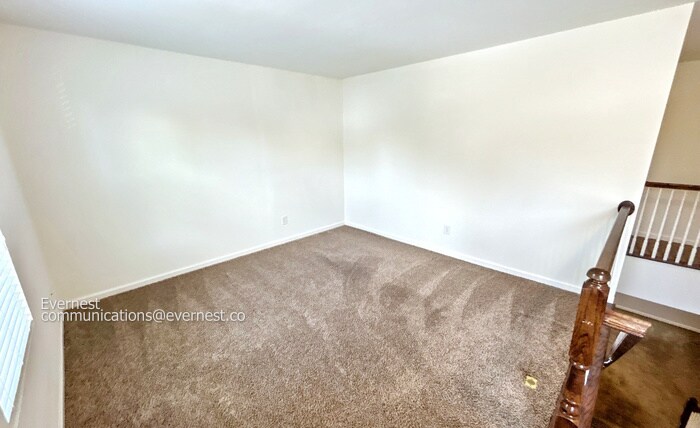 Building Photo - 1054 Countess Ln