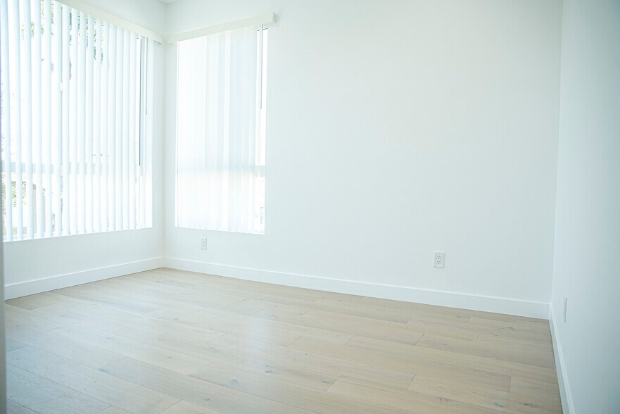 Bedroom 3 - 3044 West Blvd