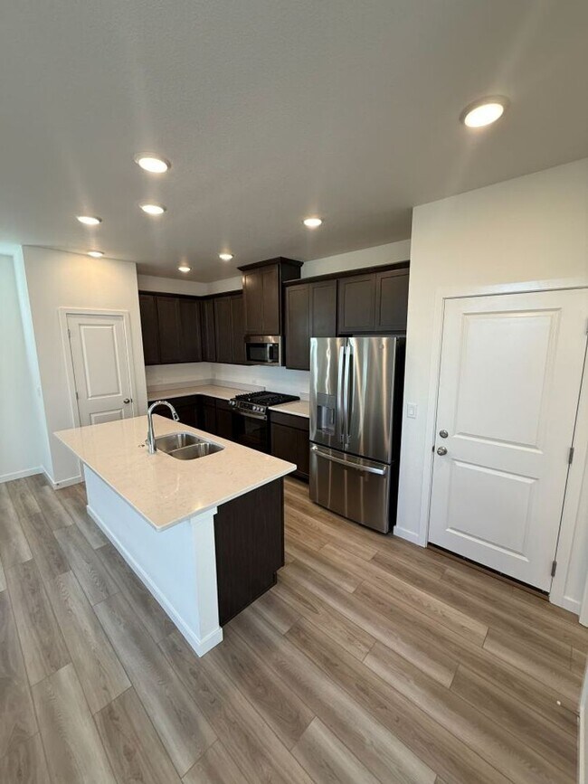 Building Photo - 6326 Laud Pt