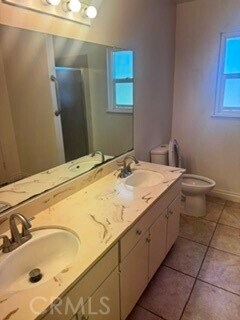 Building Photo - 3205 Celeste Dr