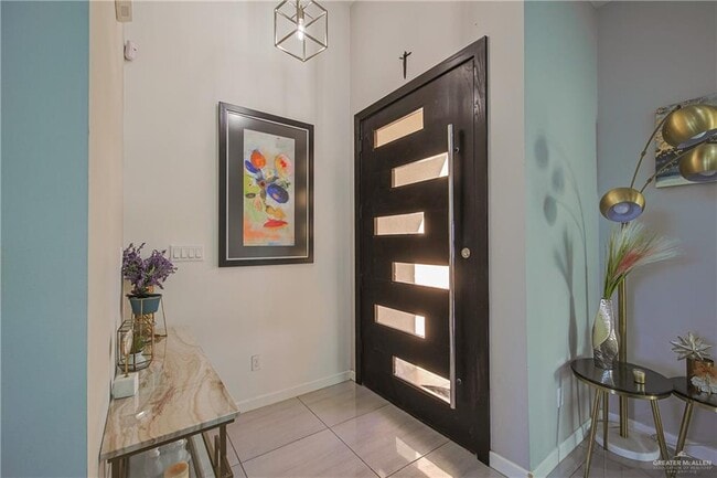 Building Photo - 34 South Dr