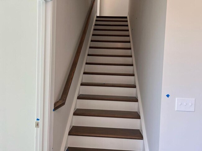 Building Photo - 409 Cresting Wave Dr