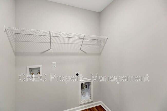 Building Photo - 790 Ridgley Dr