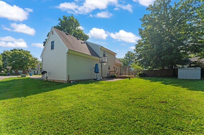 Building Photo - 8603 Raintree Cir
