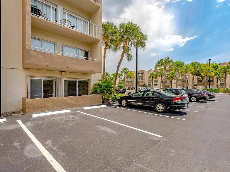Primary Photo - 7765 SW 86th St