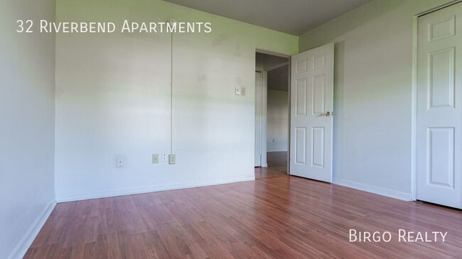 Building Photo - Beautiful 1 Bedroom Apartment- Move in Today!