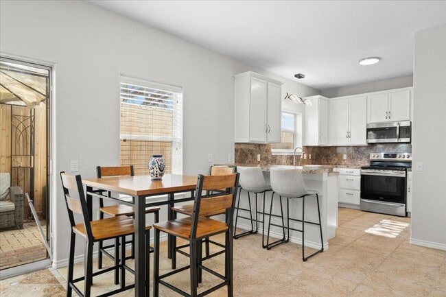 Building Photo - 7312 E Ben White Blvd