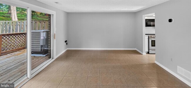 Building Photo - 6556 Pennacook Ct
