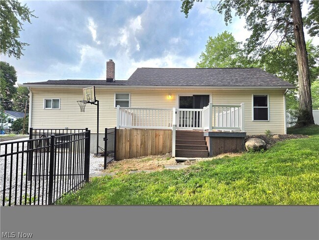 Building Photo - 2956 Hayne Rd