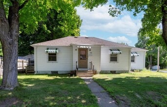 Building Photo - Single Family Home - Menomonie