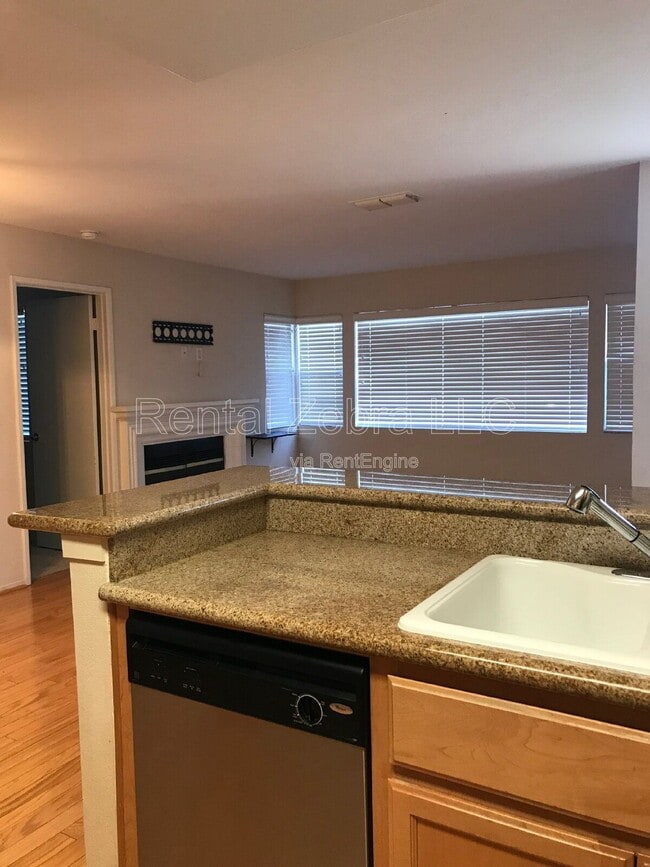 Building Photo - 2915 N Texas St