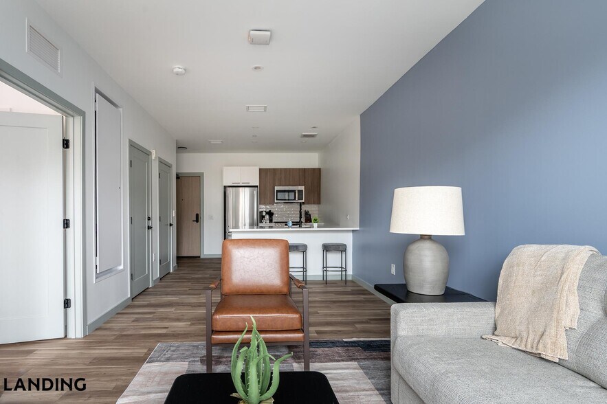 Building Photo - 39 Railroad Ave