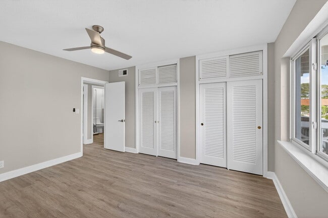 Building Photo - 624 Southwind Cir