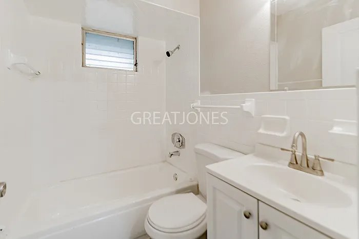 Building Photo - 155 Ben Nevis Rd