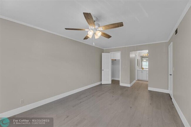 Building Photo - 6319 Bay Club Dr