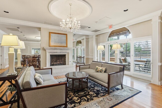 Building Photo - 5400 Park Ave