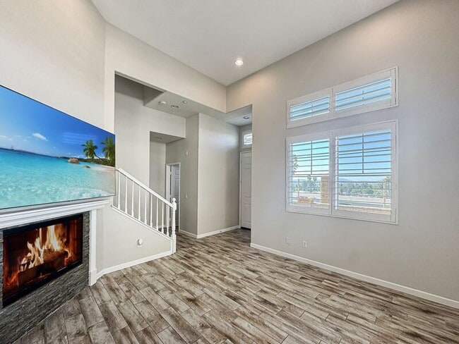 Building Photo - 3011 Cole Grade Dr