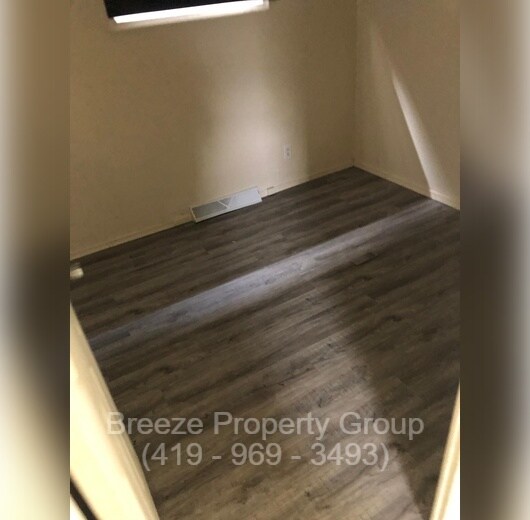 Building Photo - 2074 Price St