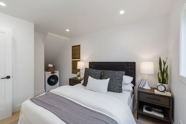 Building Photo - Corona Heights: Newly Renovated Victorian Home with EV Charging and Gorgeous Yard