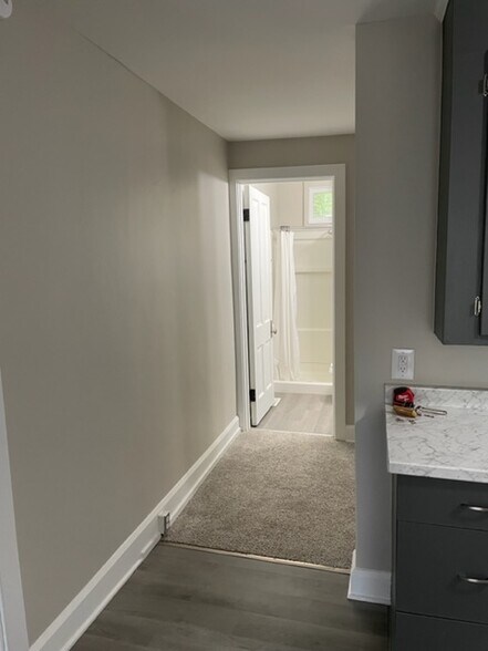 Building Photo - 1360 S Arch Ave