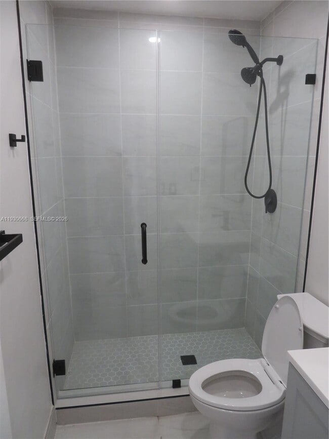 Building Photo - 7328 Miami Lakeway S