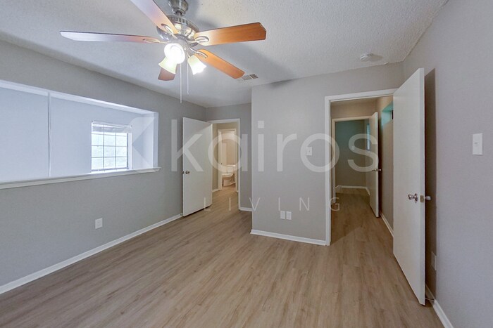 Building Photo - 2140 Woodnote Ln