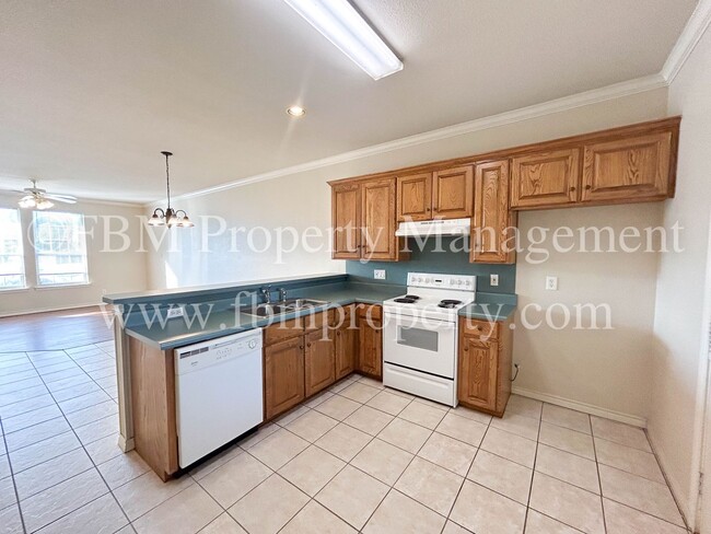 Building Photo - 700 Biloxi Dr