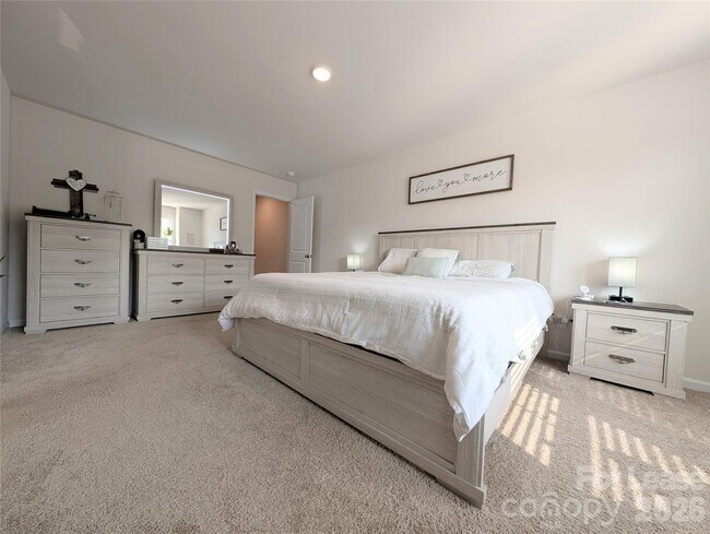Building Photo - 626 Altamonte Dr