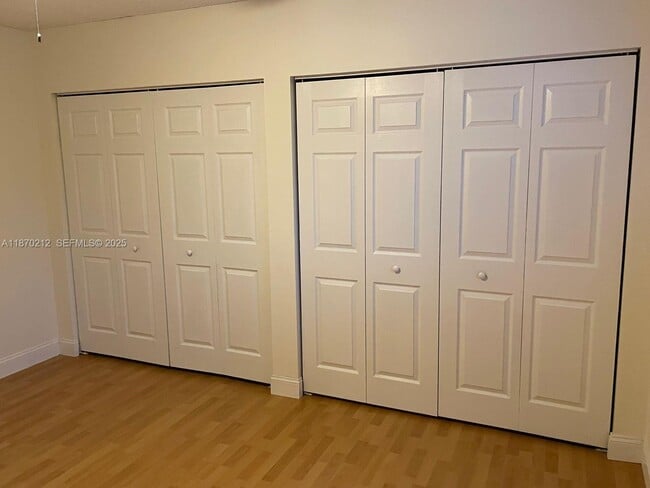 Building Photo - 784 Chimney Rock Rd