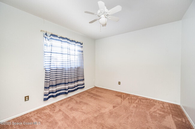 Building Photo - 4320 Beacon Ave