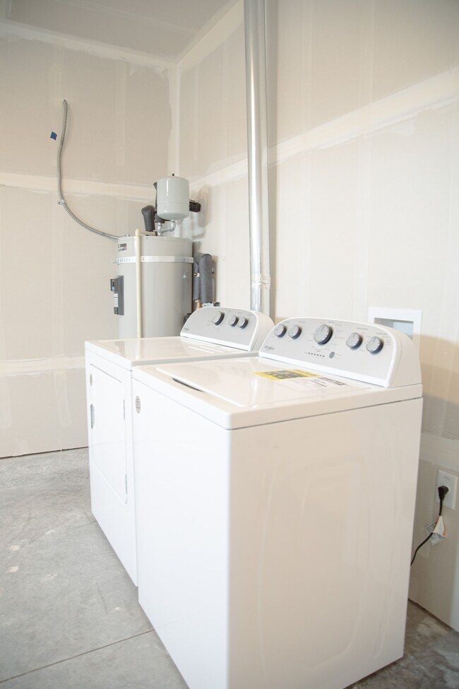 Building Photo - Welcome to Sun Drive Townhomes!