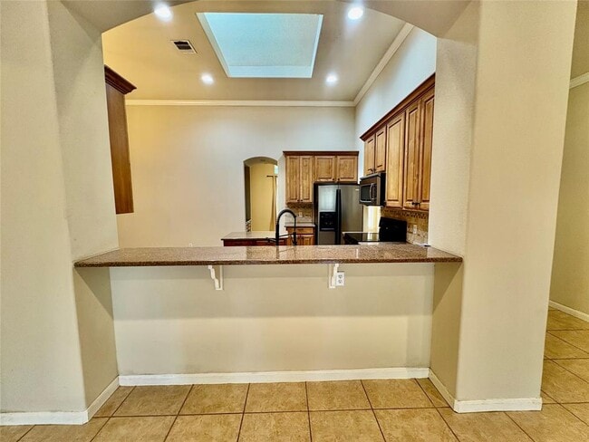 Building Photo - 15210 Falcon Dr