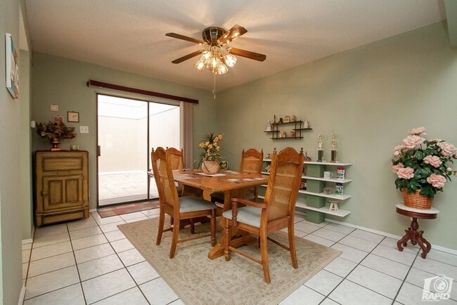 Building Photo - COMING SOON! Charming 1 Bed/1 Bath Duplex!!!